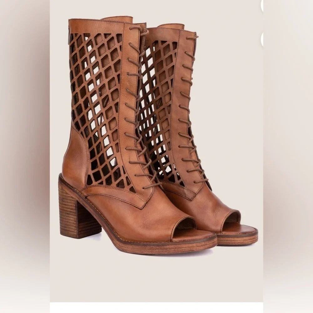 Vintage Foundry Co. Women's Normandy Boot New in Box - Picture 4 of 11